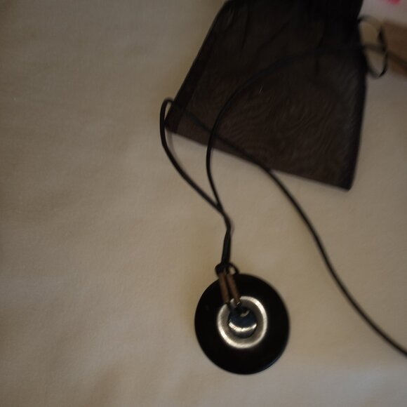 onyx and howlite necklace - Picture 9 of 13